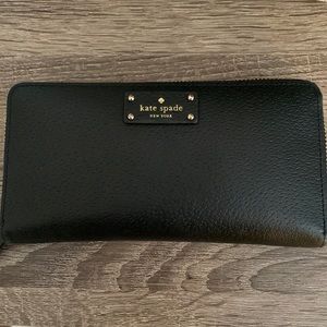 Kate spade large zip wallet